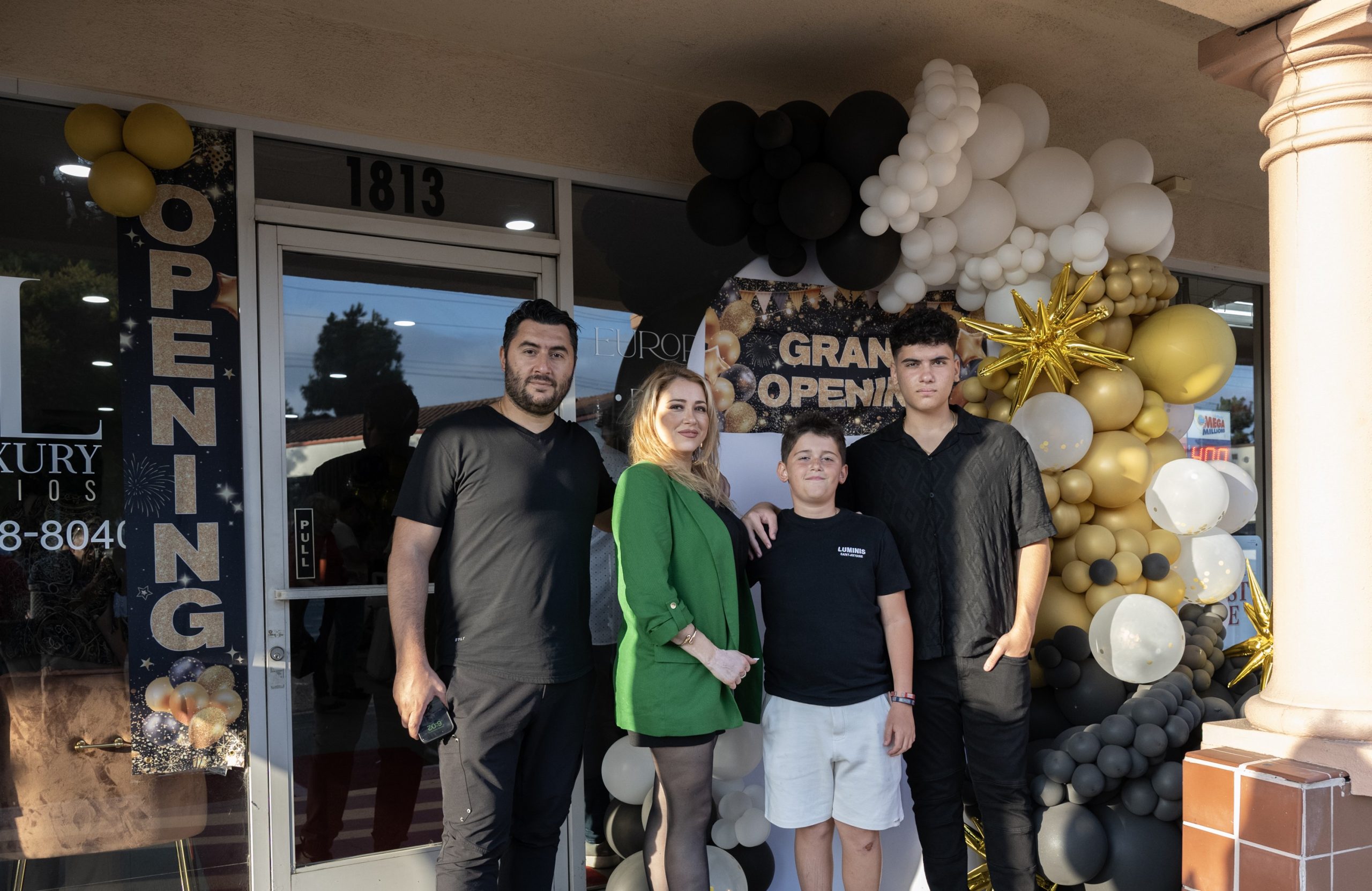 Nailuxury Studios - Ribbon Cutting