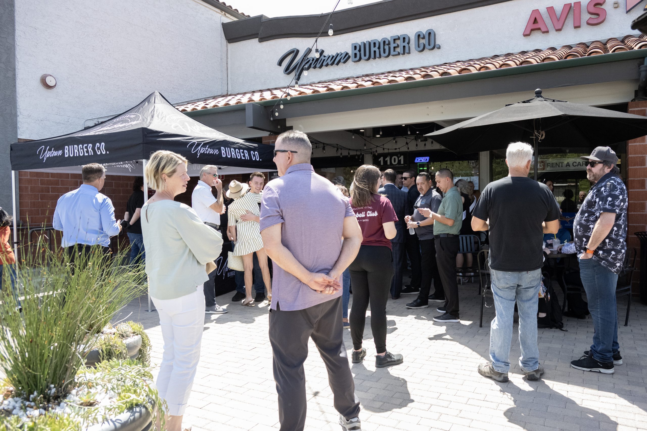 Uptown Burger Ribbon Cutting